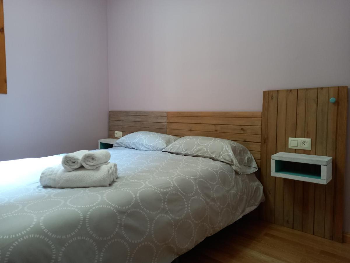 Apartamentos Tuara Castejón de Sos Eksteriør billede